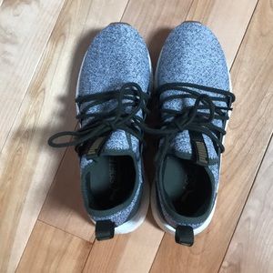 Puma sneakers women’s size 7.5